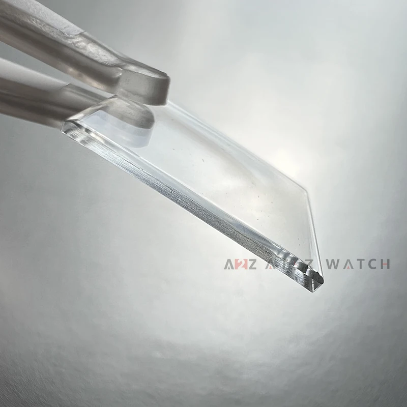 กระจกนาฬิกาแบบมิเนอรัลคริสตัล  - Cartier Watch Tank บทวิจารณ์และราคา